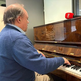 Día de las personas con discapacidad: La historia de Raúl, un pianista ciego