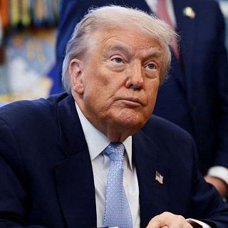 Polítics que s’aprofiten dels cantants