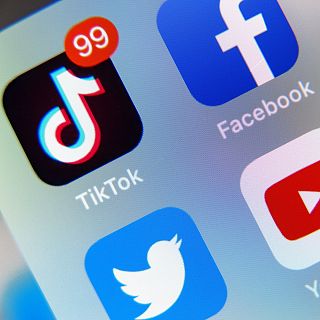 Austràlia prohibeix les xarxes socials als menors de 16 anys