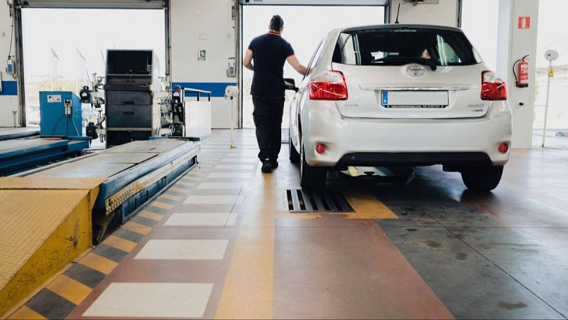 Seguridad vial en Radio 5 - No pasar la ITV mata a una persona cada día y nos puede llevar a prisión - 07/12/25 - Escuchar ahora