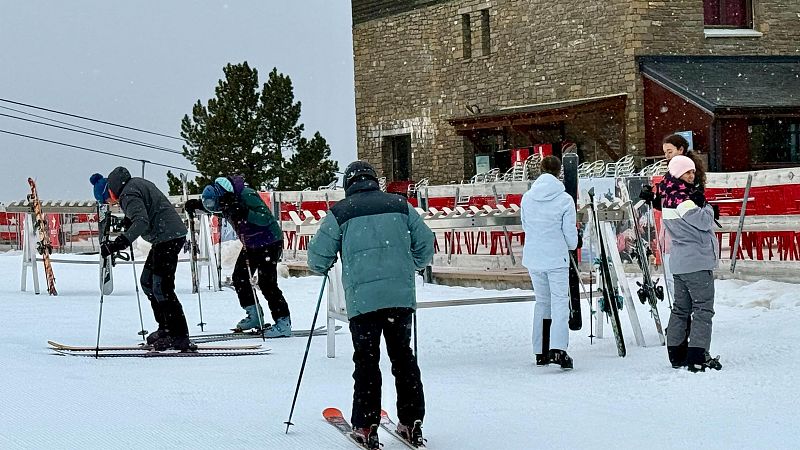 Les estacions d'esquí del Pirineu esperen un 70-85% d'ocupació | Pepa Sangenís