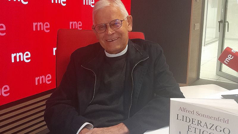 Ágora, un tiempo para pensar - Alfred Sonnenfeld: "El buen líder sabe invitar, inspirar y entusiasmar" - 06/12/25 - Ágora, un tiempo para pensar | Escuchar