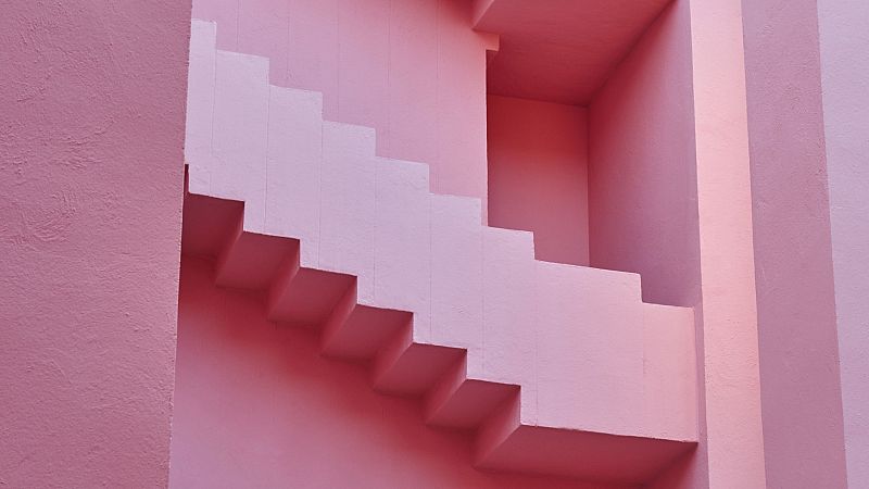 Contando cuentos en Radio 5 - La escalera sin fin - 07/12/25 - Escuchar ahora