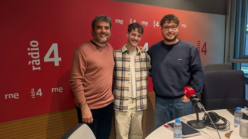 Espai de Literatura: la poesia d'Adri�n Salcedo - S�n 4 dies | Escuchar