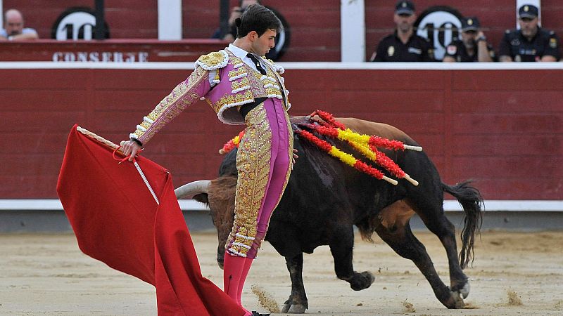 Samuel Navalón se recupera apoderado por Manuel Amador - Clarín | Escuchar