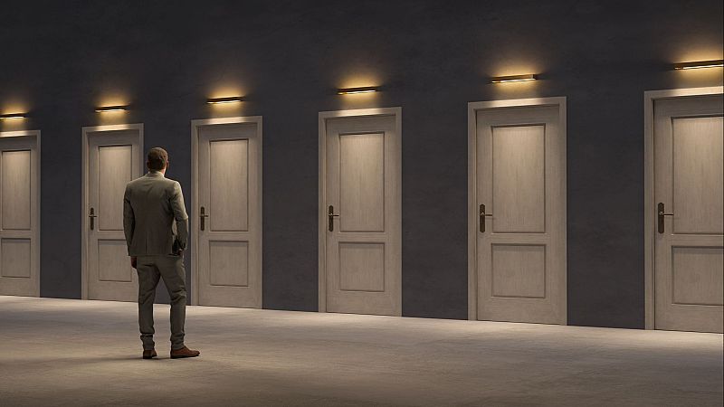 Pensemos fuerte - ¿Qué pasa cuando no tienes alternativas abiertas para decidir? - Escuchar ahora