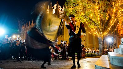 La noche que canta Sevilla - Celebrando Espa�a | Escuchar