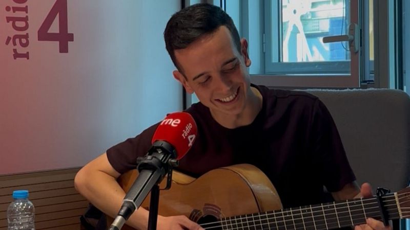 El mat� de R�dio 4 - Chicharro canta 'Que bonito ser�a'! - El mat� de R�dio 4 | Escoltar