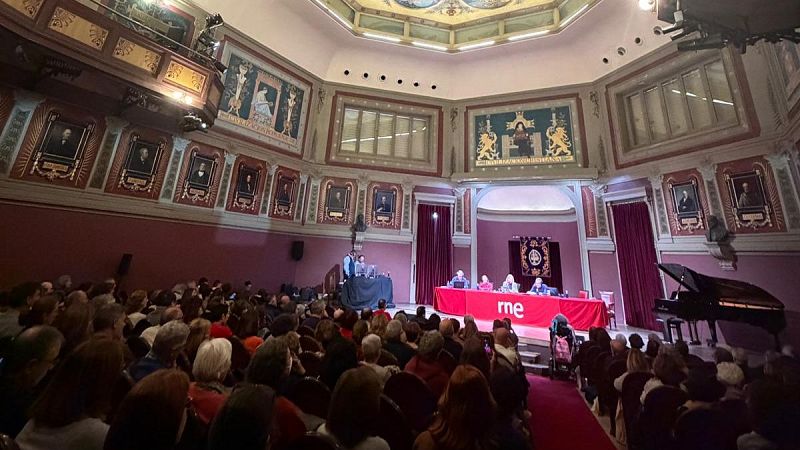 No es un día cualquiera - Tertulia de maduritos interesantes | Escuchar