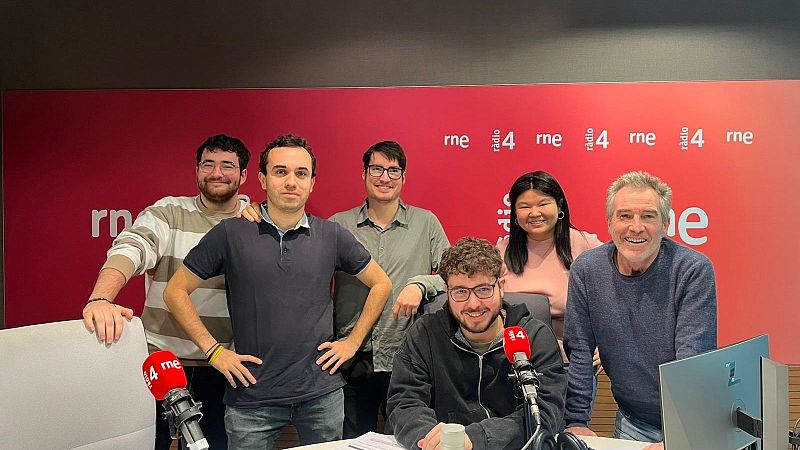 El futbol �s aix� (o no): Guardiola colla a Xabi Alonso - S�n 4 dies | Escuchar