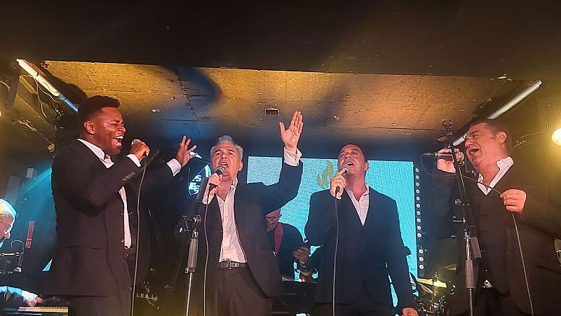 En un mundo feliz - 15/12/25 - En un mundo feliz | Escuchar