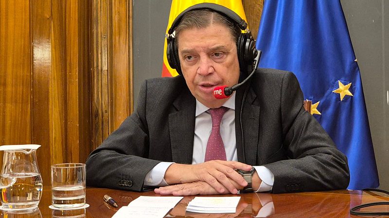 Luis Planas: "Está garantizada la sostenibilidad de la pesca española" - Las mañanas de RNE | Escuchar