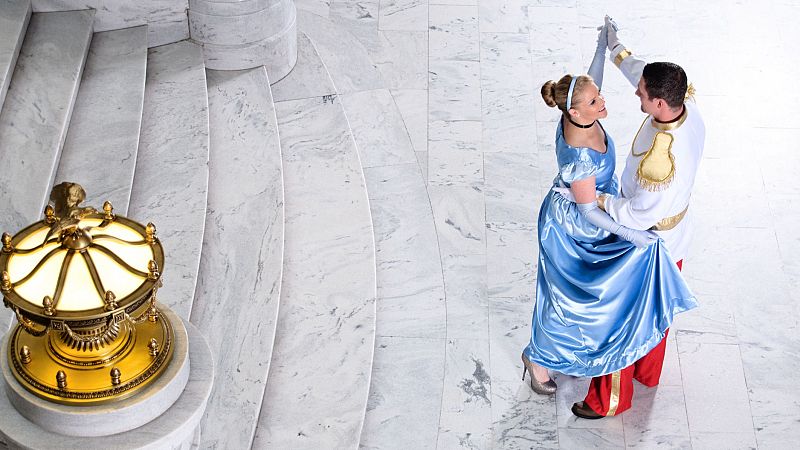 'Cenicienta', un cuento que trasciende generaciones - escuchar ahora