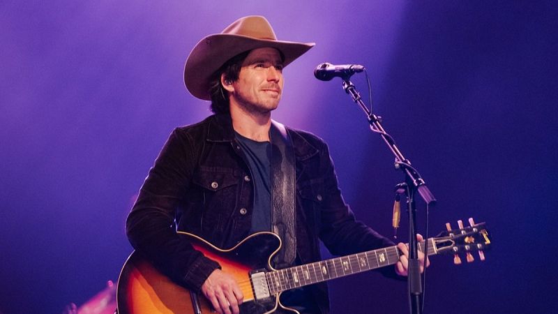 Sin rodeos - Lukas Nelson amplía con dos canciones su álbum ‘American Romance’ - 15/12/25 - Escuchar ahora