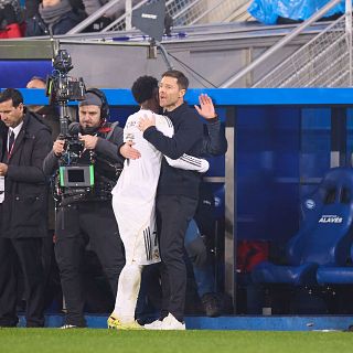 El Real Madrid gana y Xabi Alonso respira