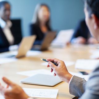 Los directivos de grandes empresas cobran 111 veces m�s que el salario medio