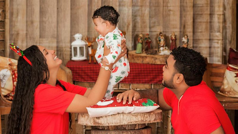 Bon dia i bona sort - Els nens reben massa emocions al Nadal? El psic�leg respon - Bon dia i bona sort | Escoltar