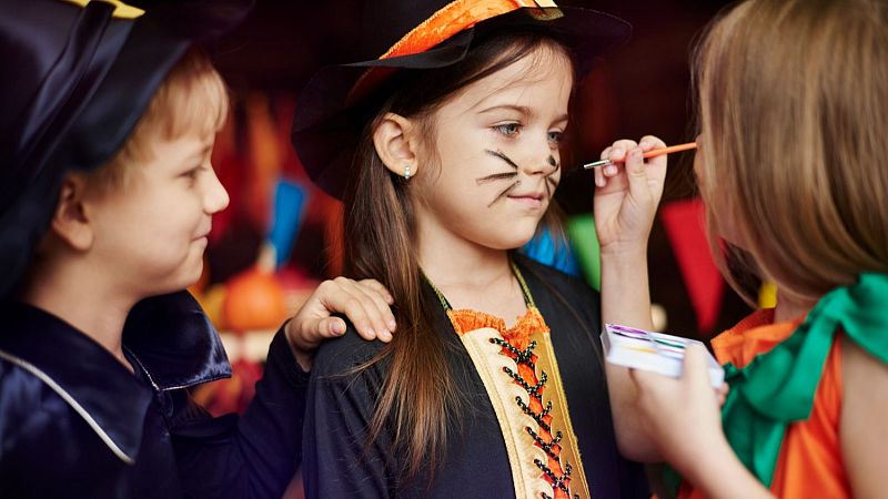 Protegemos tu privacidad - ¿Se pueden tomar fotos o grabar videos en eventos escolares? - 19/12/25 - Escuchar ahora