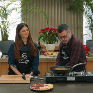 E7: Manuela Velasco y un plato misterioso