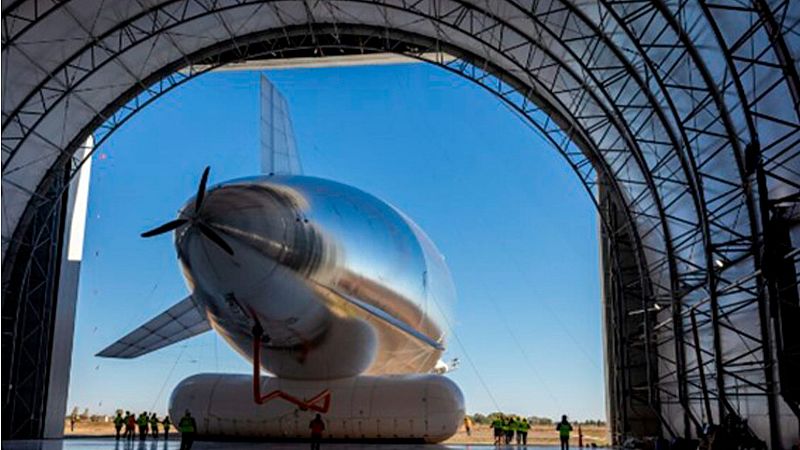 El hangar para fabricar dirigibles estratosféricos de Teruel - A golpe de bit | Escuchar