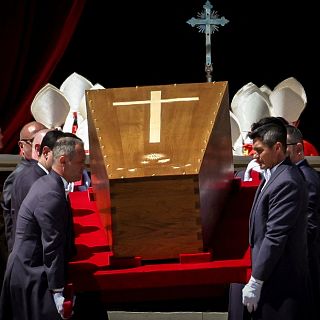 2025: De Francisco a León: el año del relevo papal