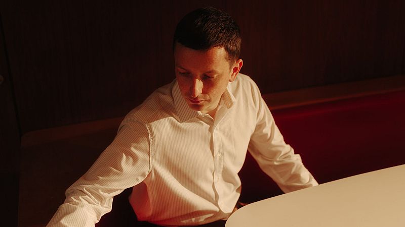 nanana - La felicidad en medio del caos de TEED - 18/12/25 - nanana | Escuchar