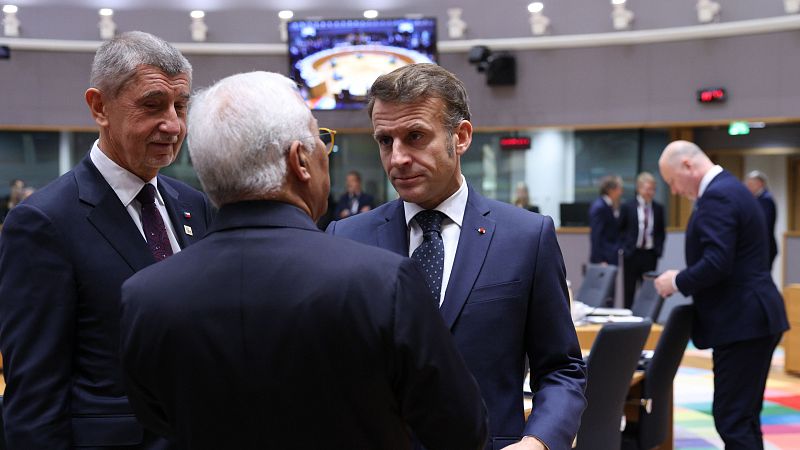 Crónica internacional - La UE ayudará a Ucrania con 90.000 millones pero sin recurrir a los activos rusos congelados - Escuchar ahora