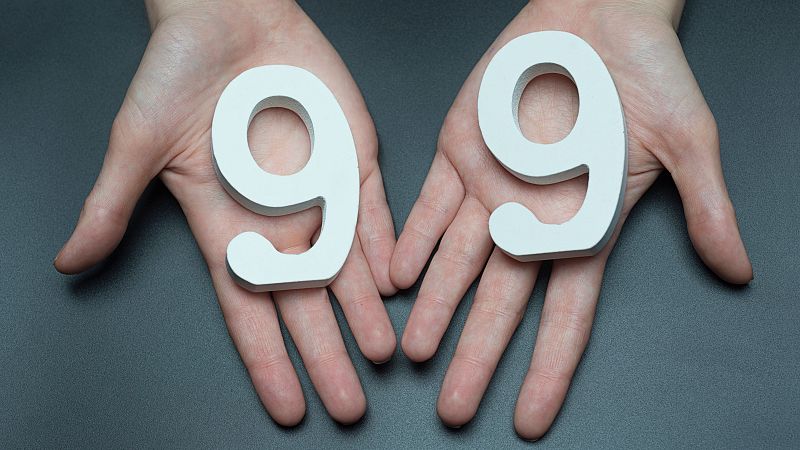 Raíz de 5 - El número 99, la Lotería, Lucrecio y el mejor año del cine - 21/12/25 - Escuchar ahora