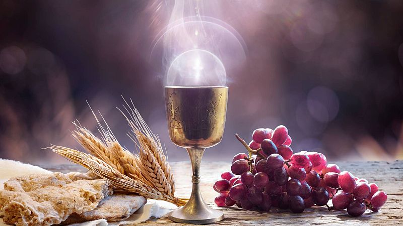 Espacio en blanco - La tragedia de los buscadores del Grial - 21/12/25 - Espacio en blanco | Escuchar