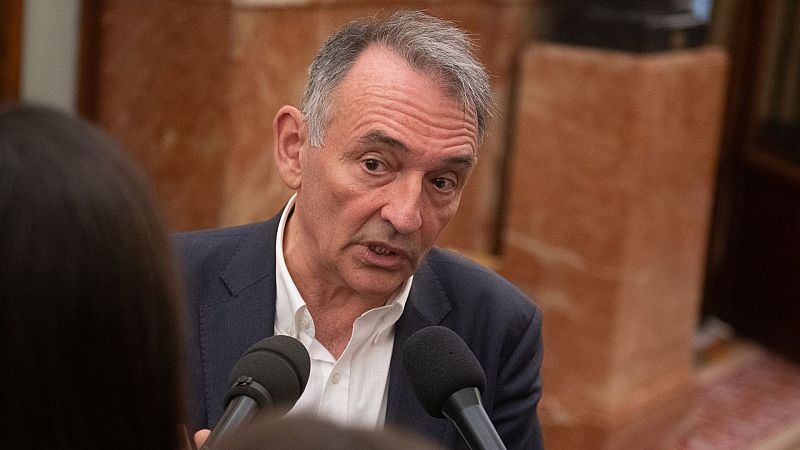 Enrique Santiago. Las dificultades para unir a la izquierda - Conversaciones con José María Brunet. Memoria y retos de España | Escuchar