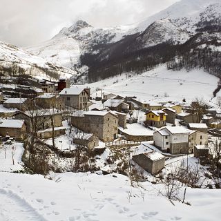 Cultura y tradición invernal en pueblos aislados de montaña