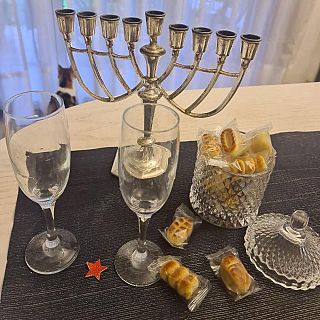 La poesía despide 2025: Un brindis espesial kon los oyentes