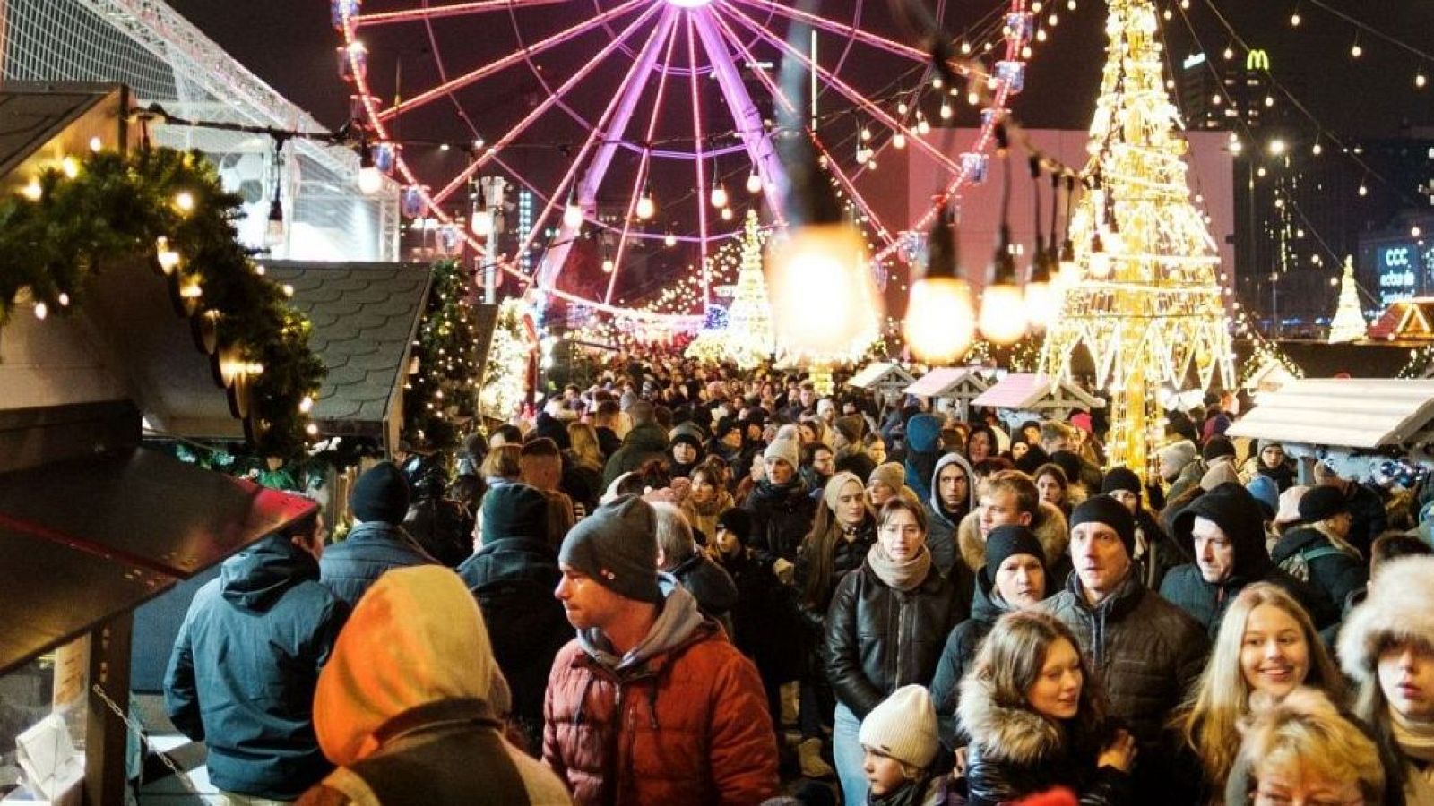 Alemania, Reino Unido o Suecia: bulos sobre la Navidad para extender la islamofobia - Mediodía en RNE | Escuchar