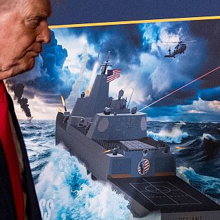 USA promete construir una flota dorada de buques de guerra