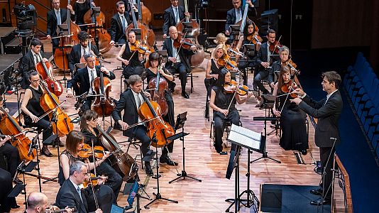 Nochebuena acompañados de la música de Radio Clásica