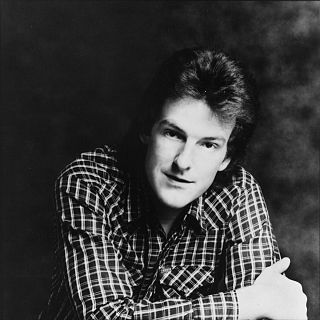 El compositor Paul Kennerly publica un doble disco de maquetas