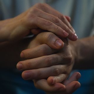 La sillas vacías en Navidad: cómo gestionar el duelo