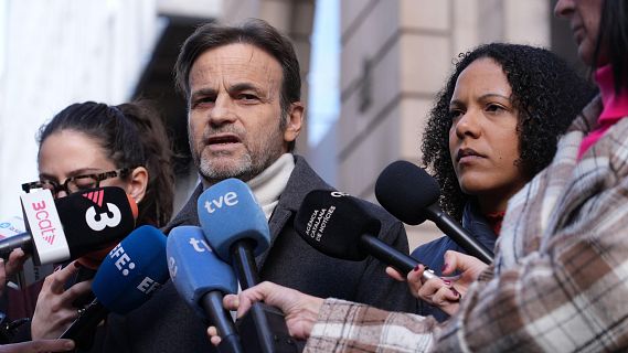 Asens denuncia Albiol per delicte d'odi pels desallotjaments de migrants a Badalona