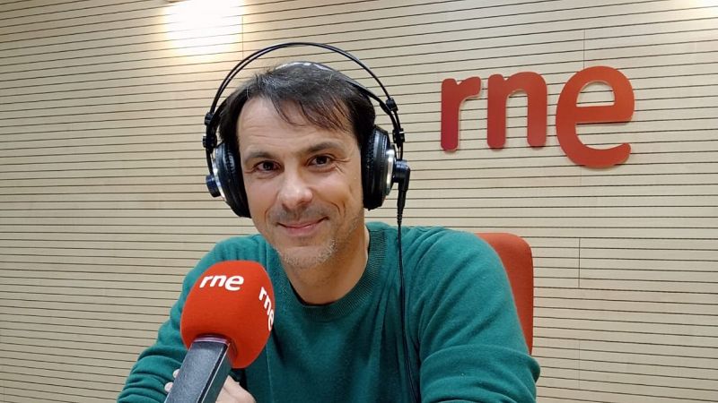 Igor Yebra y la II edición de 'Developpe Dantza' - A compás | Escuchar