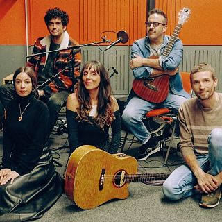 La vida en directo, con Colectivo Panamera, Ove y Sofía Comas