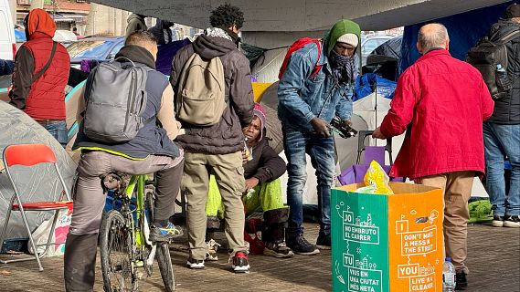 Desallotjats del B9: 10 dies sota la C-31 i sense operaci� fred activada