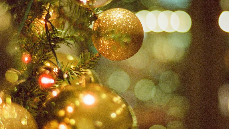 No es un día cualquiera  - Del hecho al dicho | Escuchar