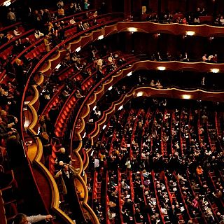 Actuación con Jaeden Izik-Dzurko, piano