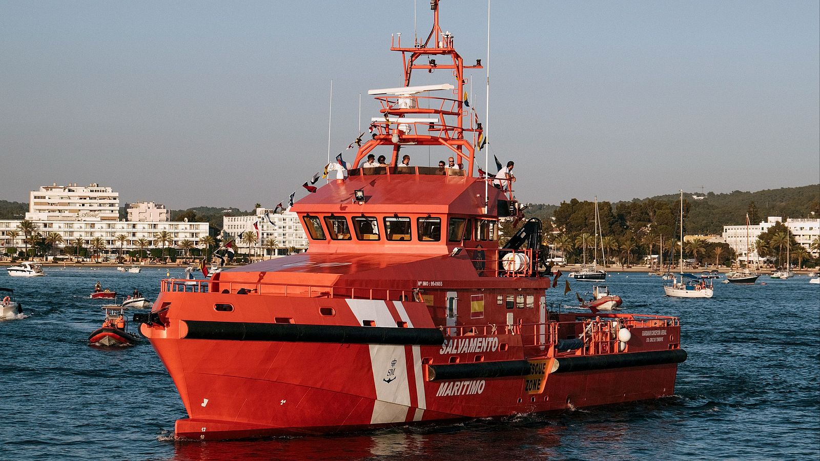 Llegada de inmigrantes: "Los discursos de odio calan en los jóvenes" - Las mañanas de RNE | Escuchar