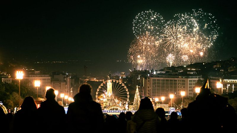 Especial de Ano Novo e retrospectiva de 2025 - Emissão em Português | Escuchar