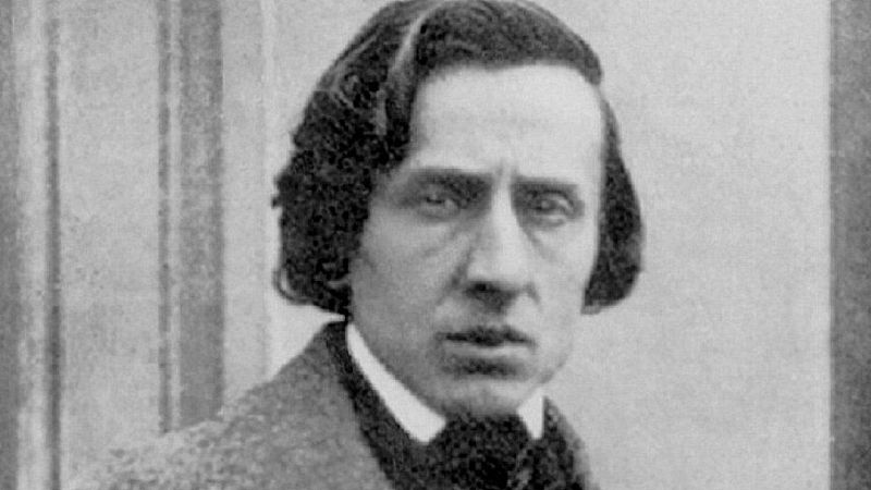 Cuando los elefantes sueñan con la música - Clásicos para primero de año - 01/01/26 - Cuando los elefantes sueñan con la música | Escuchar