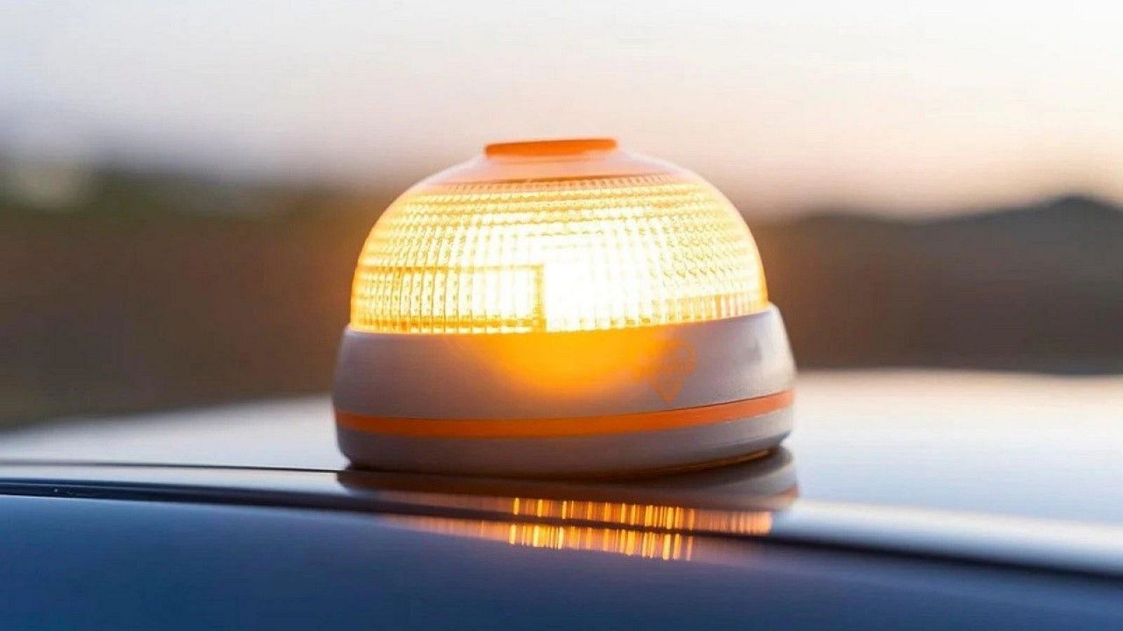 Polèmica per la nova balisa que és obligatòria des de l'1 de gener | CLIMENT SABATER