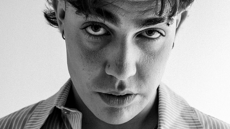 "Las personas de nuestra generación hacemos las cosas un poco sin complejos" - 24 horas | Escuchar