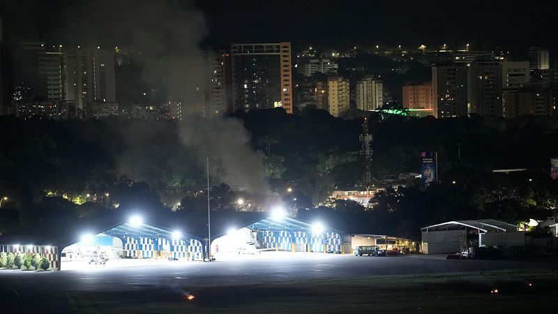 "Siguen todavía muchas preguntas en el aire" - Especiales informativos RNE | Escuchar
