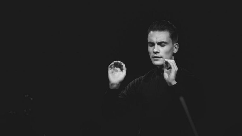 Caf� Zimmermann - Expreso a Londres con Pablo Devigo - 04/01/26 - Caf� Zimmermann | Escuchar